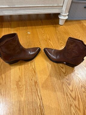 Frye Women’s Brown Leather Western Boots